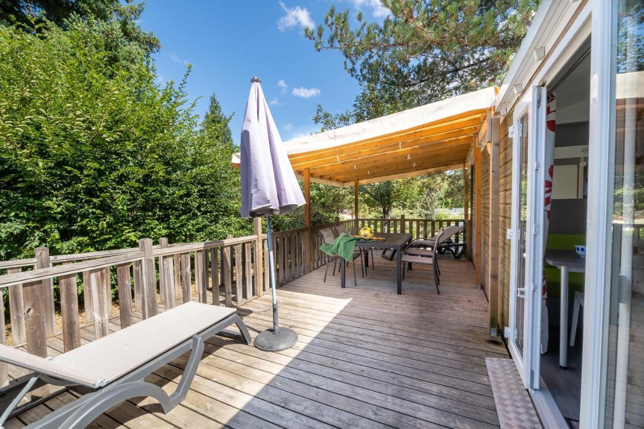 Hotel Camping Les Gorges Du Chambon Eymouthiers  Exterior foto