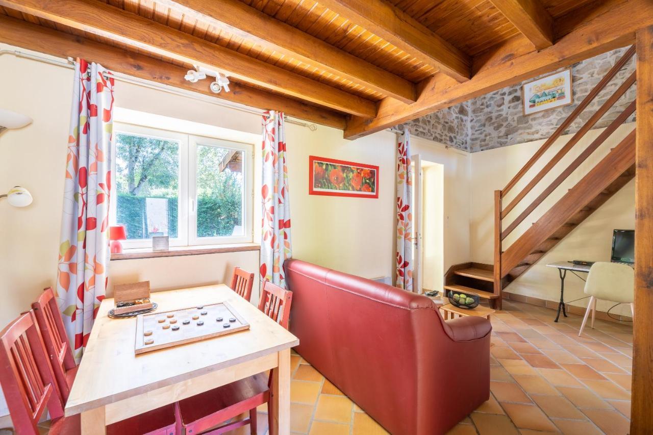 Hotel Camping Les Gorges Du Chambon Eymouthiers  Exterior foto